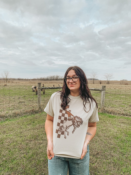 CHECKERED BRONC GRAPHIC TEE