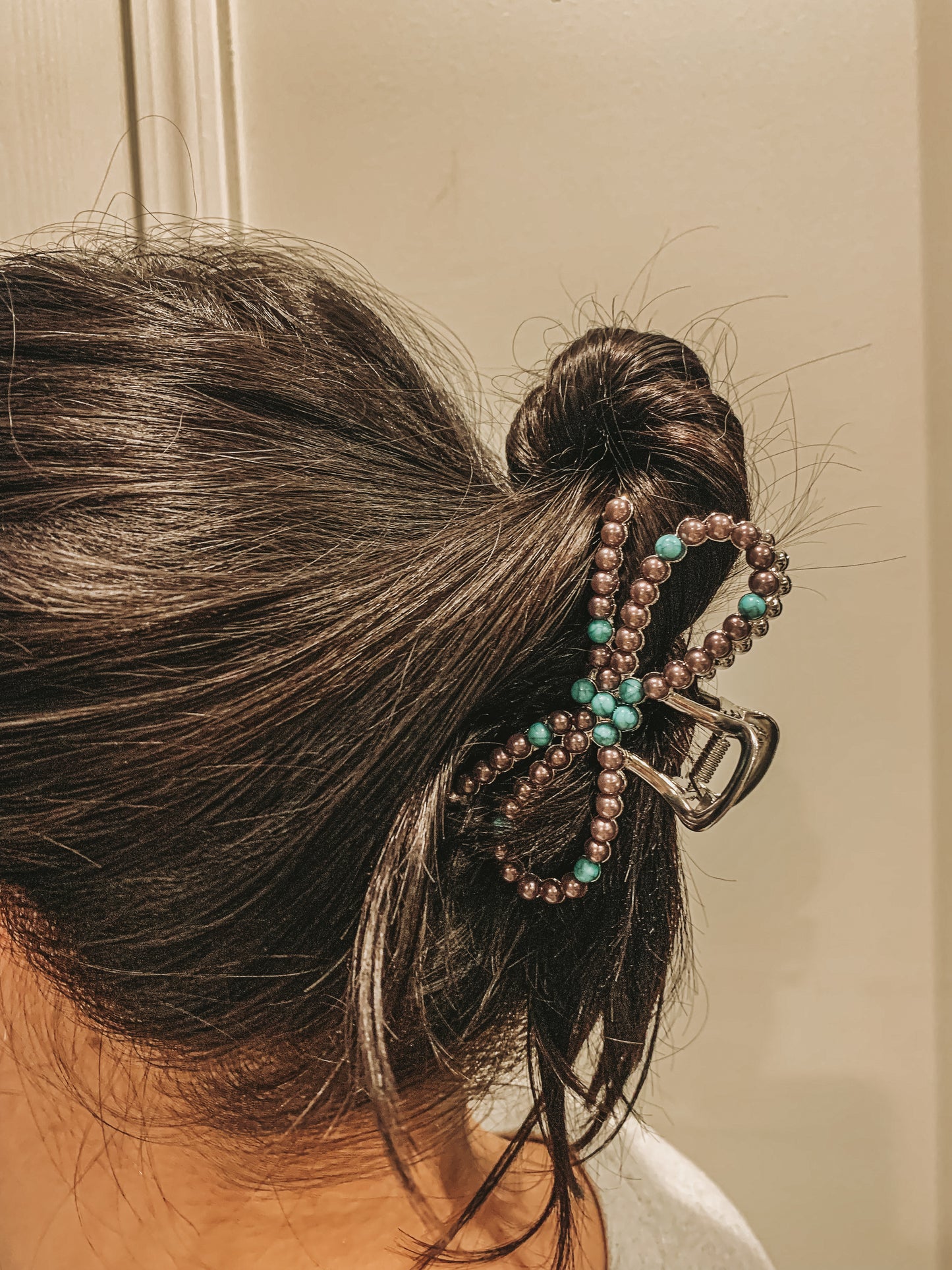 FAUX PEARL HAIR CLIP