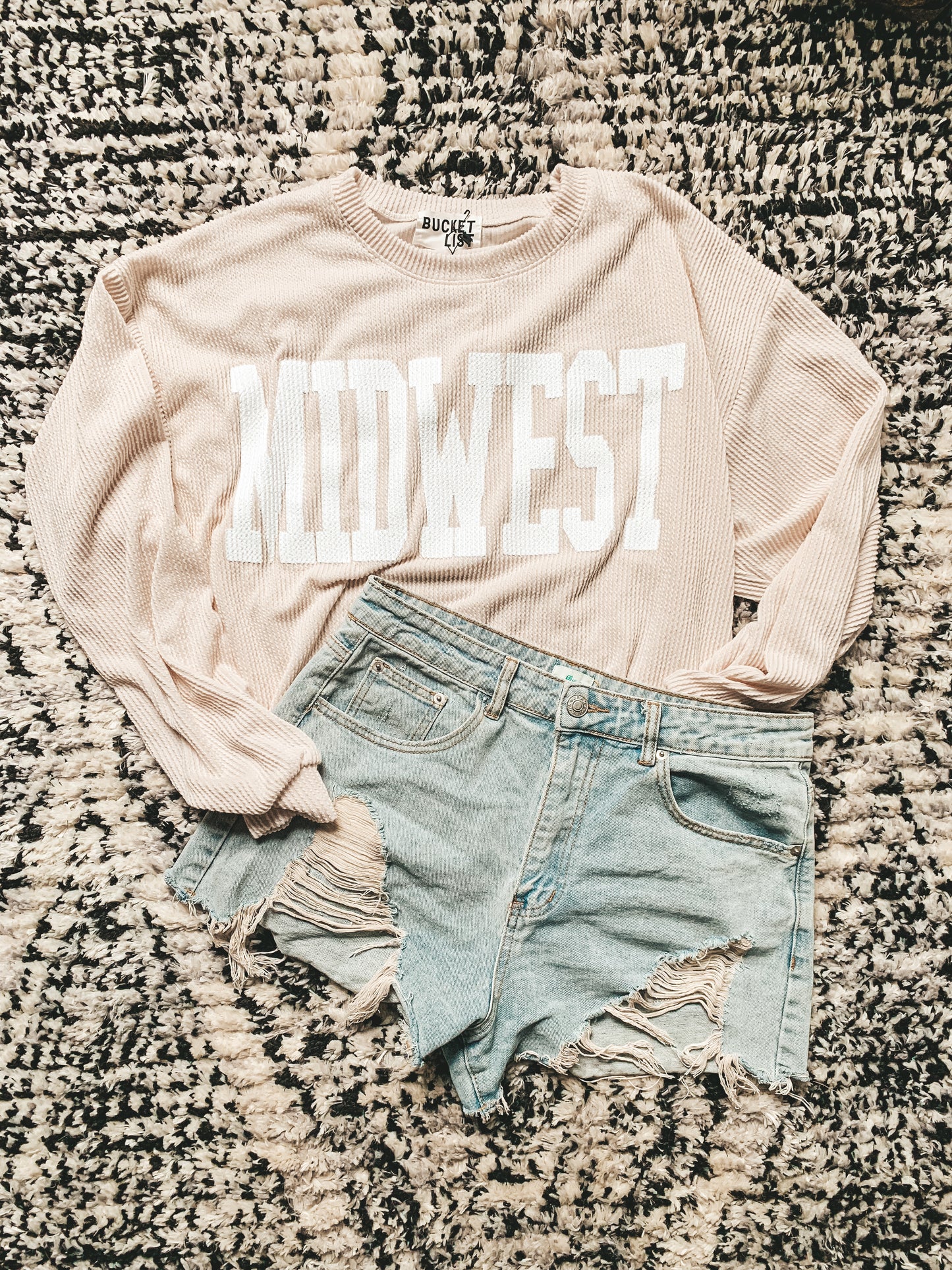 MIDWEST GRAPHIC SWEATSHIRT